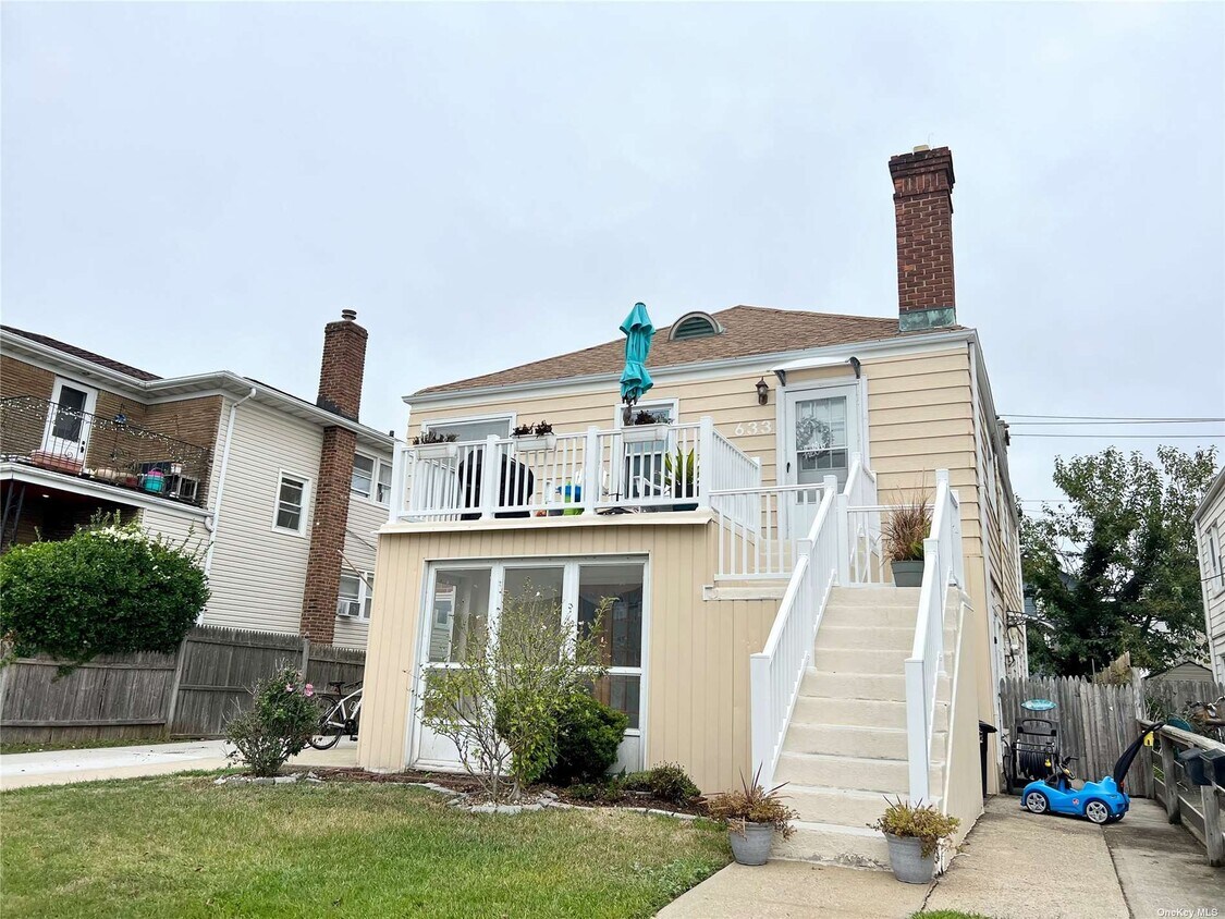 633 W Park Ave, Long Beach, NY 11561 House Rental in Long Beach, NY