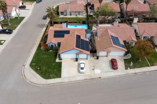 Building Photo - 13714 Deleon Ave