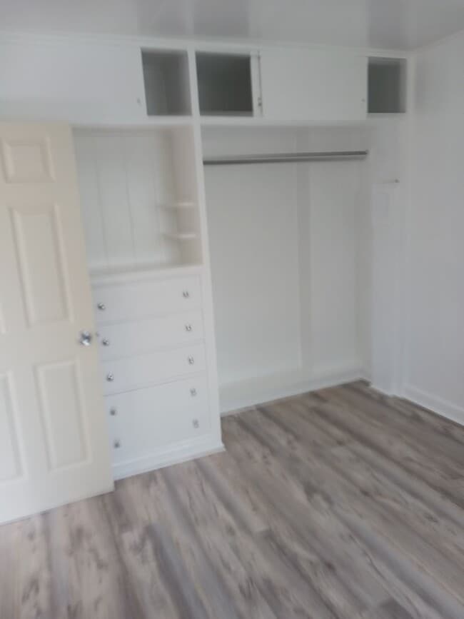 Building Photo - COZY 1 BEDROOM IN CONVENIENT KAPAHULU