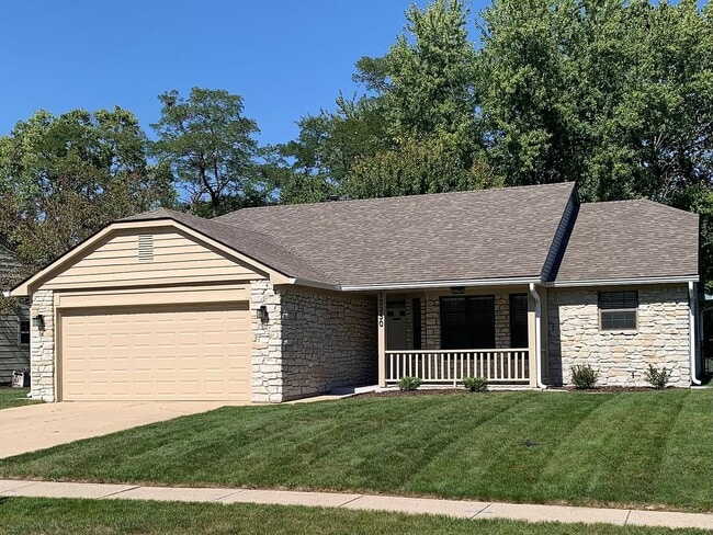 Building Photo - 12250 Van Spronsen Ct