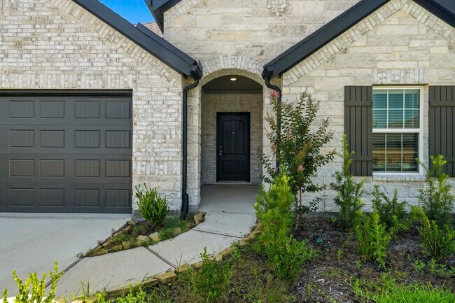 Building Photo - 4696 Peony Grn Dr