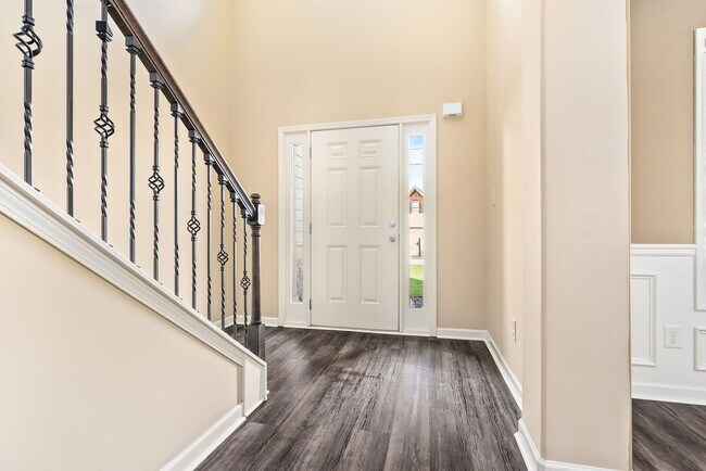 Foto del edificio - 1807 Creekstone Dr