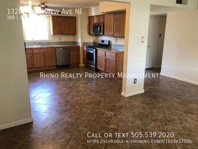 Foto del edificio - 13208 Westview Ave NE