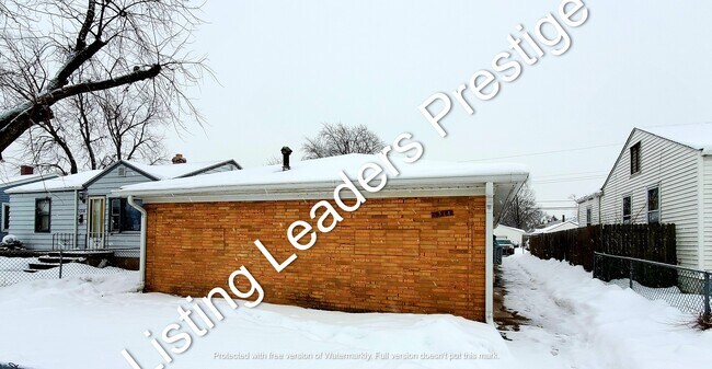 Building Photo - 1314 175th St