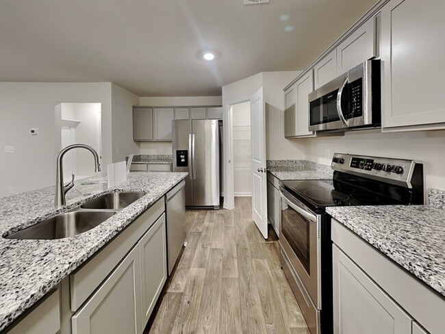 Foto del edificio - 96 Salers Ln