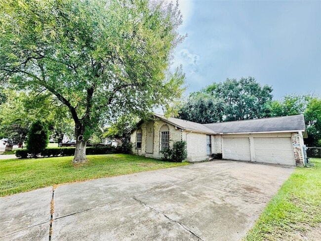 Photo - 2523 Woodbough Drive House