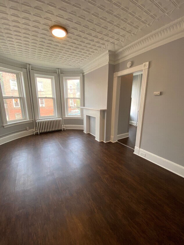 Foto principal - 74 Carson Ave