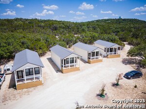 Foto del edificio - 1225 Texas Oaks