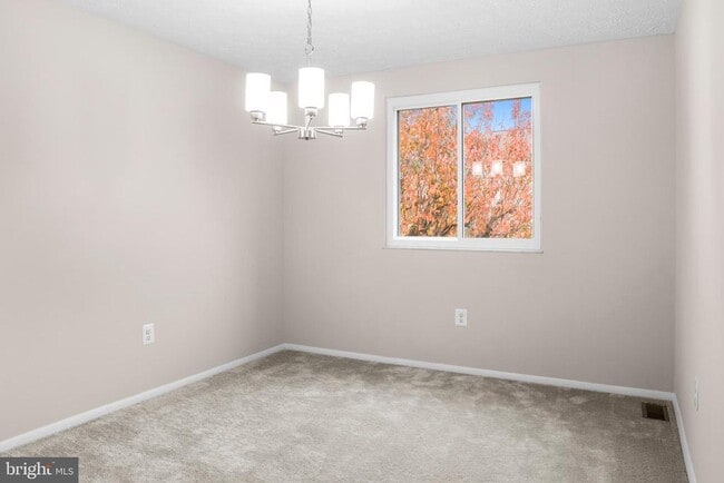 Building Photo - 9998 Tuscarora Rd