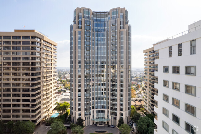 10776 Wilshire Blvd - The Carlyle Residences