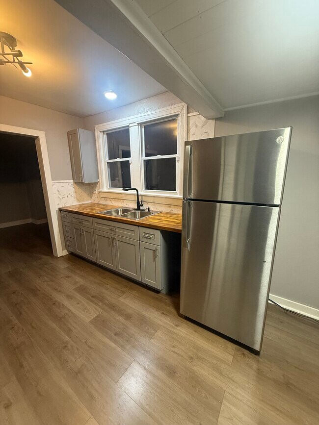 Foto del edificio - 718 Randolph St