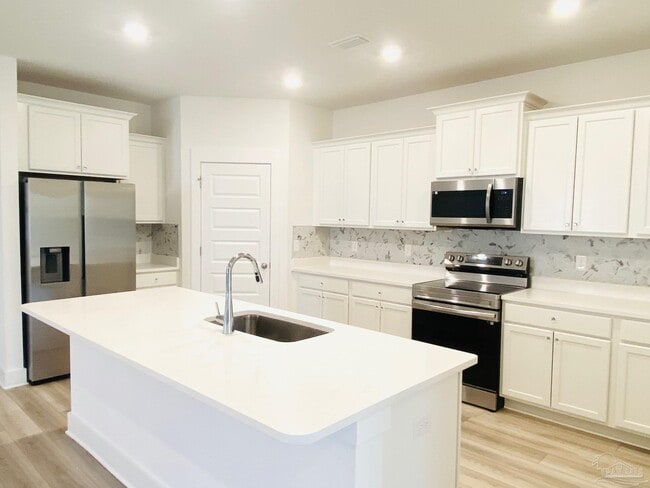 Foto del edificio - 874 Windhill Dr