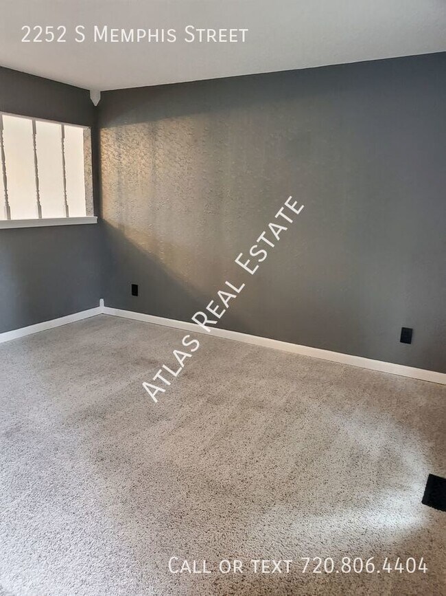 Building Photo - Homey 4 bed 2 bath on a quiet cul-de-sac i...