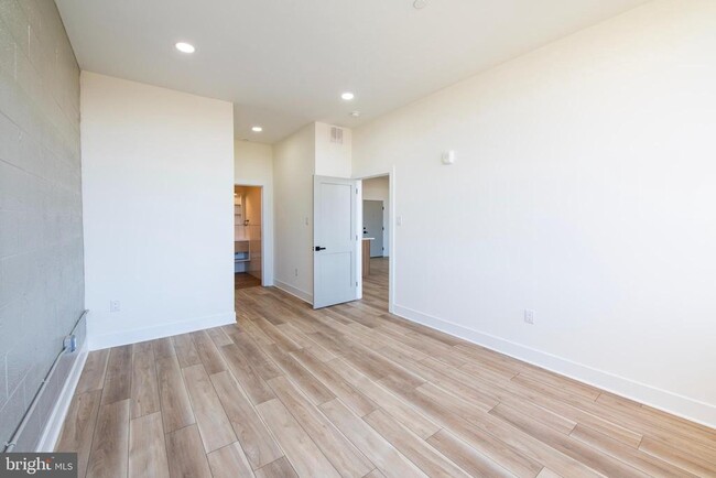 Foto del edificio - 5915-41 Germantown Ave