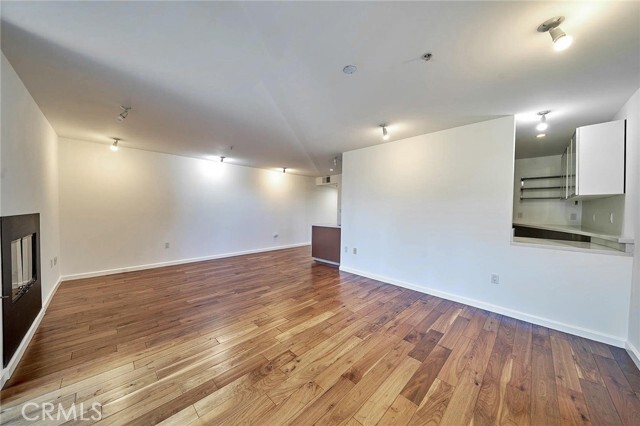 Building Photo - 5806 Waring Ave