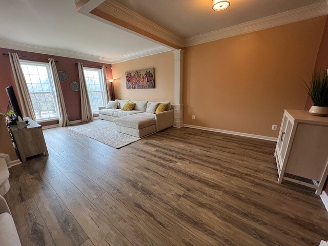 Foto del edificio - 5286 Jule Star Dr