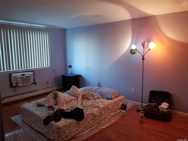 Foto del edificio - 48-19 92nd St