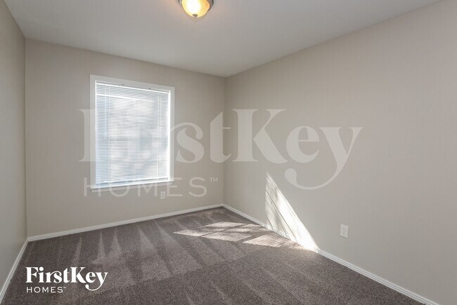 Foto del edificio - 1546 Willowbrook St