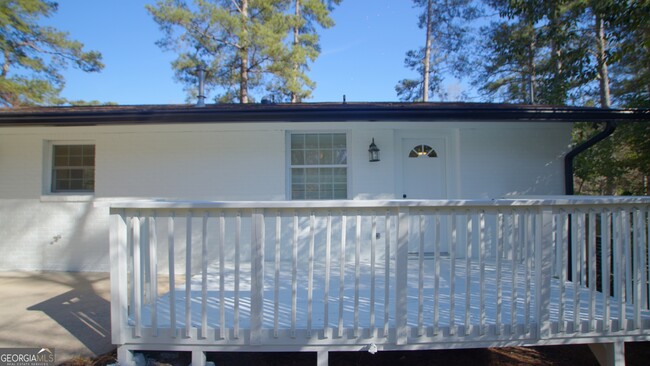 Building Photo - 3655 Woodstream Cir NE