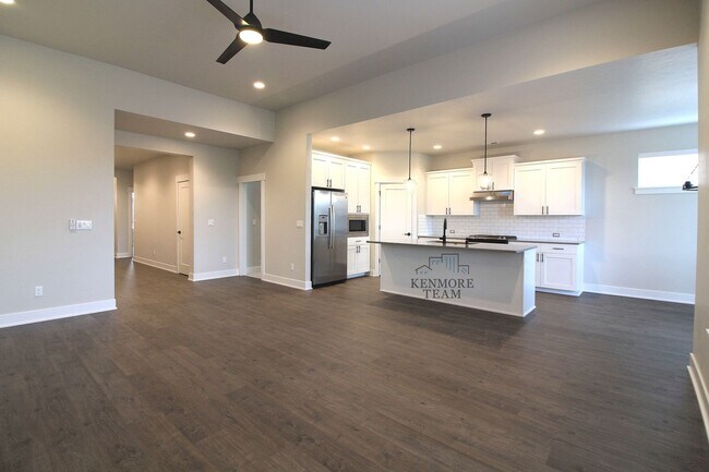 Building Photo - 3 Bedroom, 2 Bath + Office Home in Richland