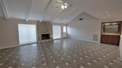 Building Photo - 21318 Park Brook Dr