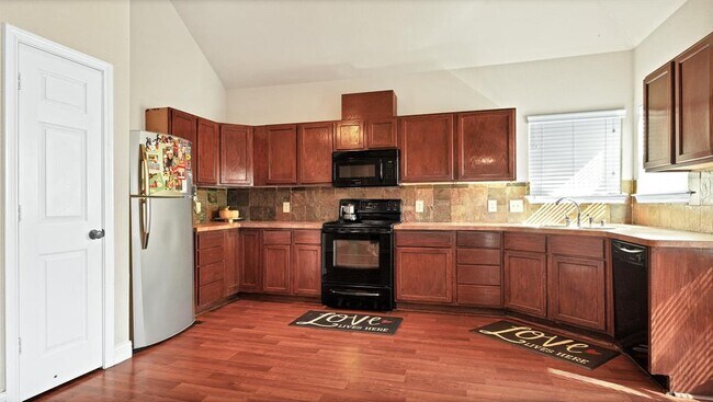 Foto del edificio - 4315 Aspen Brook Ln