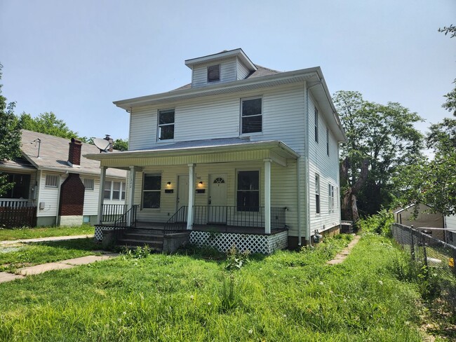 Foto del edificio - 1342 N Broadway Ave