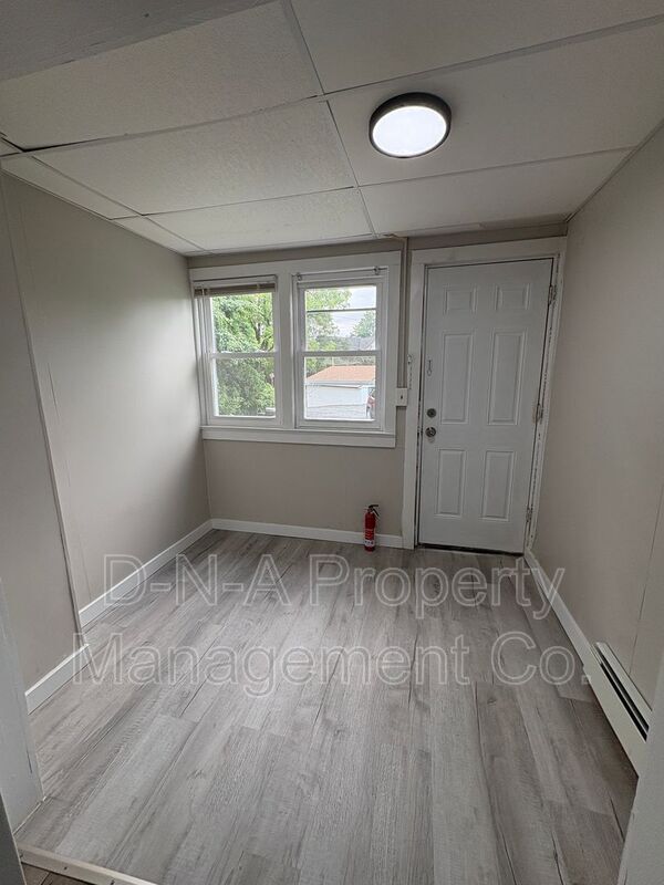 Building Photo - 119 N 9th St