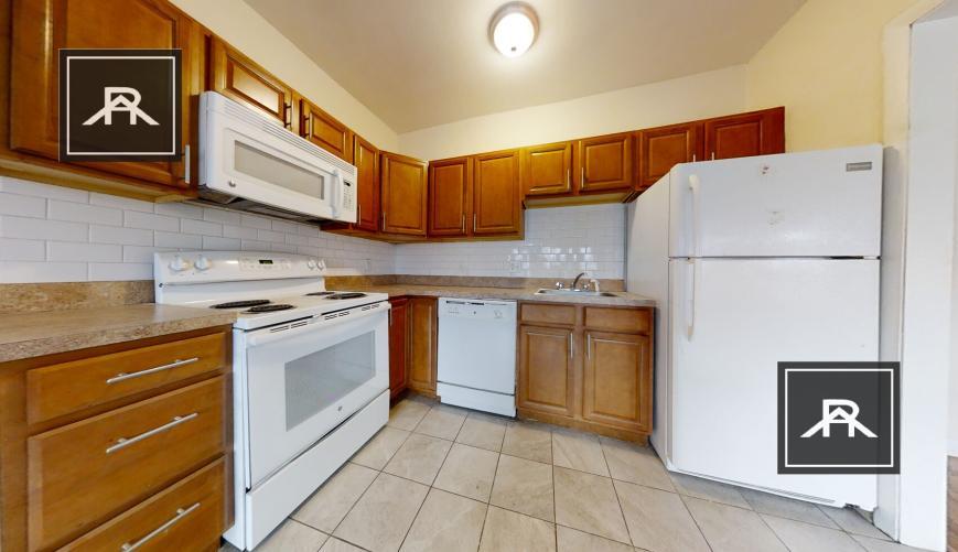 Primary Photo - 3 bedroom in Allston MA 02215