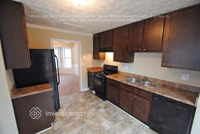 Foto del edificio - 4821 Chapelle Ct