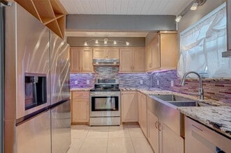 Building Photo - 6311 Crestside Dr