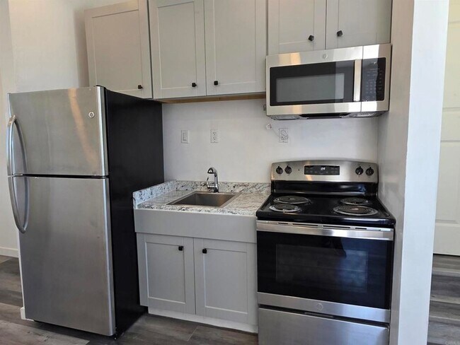 Foto del edificio - 1819 Oakshire Ct