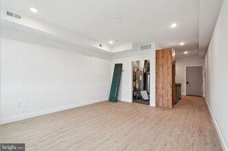 Building Photo - 4163 Mantua Ave