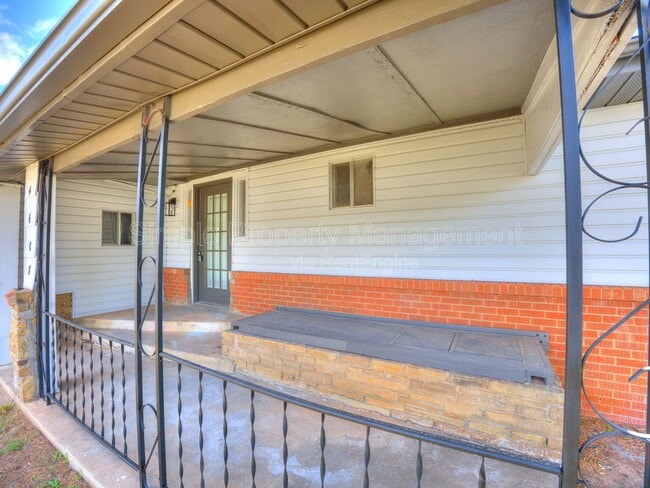 Photo - 4608 N Libby Ave House