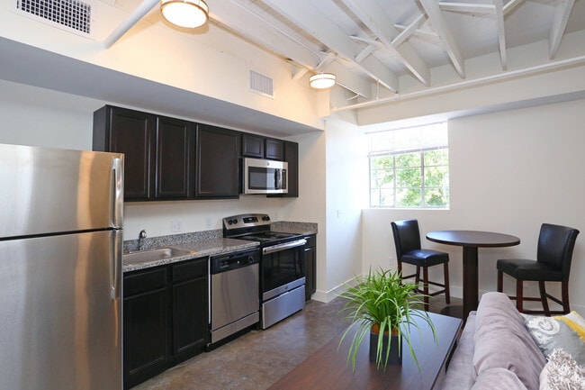 Studio, 1BA - Unit 1212 - Living Space - The Press