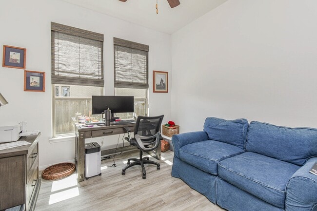 Foto del edificio - 21207 Rabbitbrush Ct