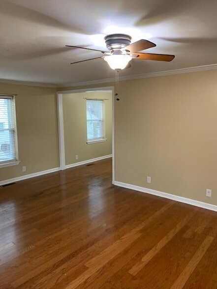 Foto del edificio - 421 18th St NW