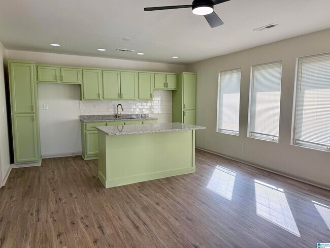 Foto del edificio - 5 21st Ct NW