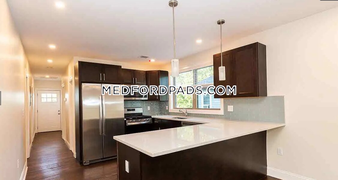 27 1st St Unit 2, Medford, MA 02155 Apartment for Rent in Medford, MA