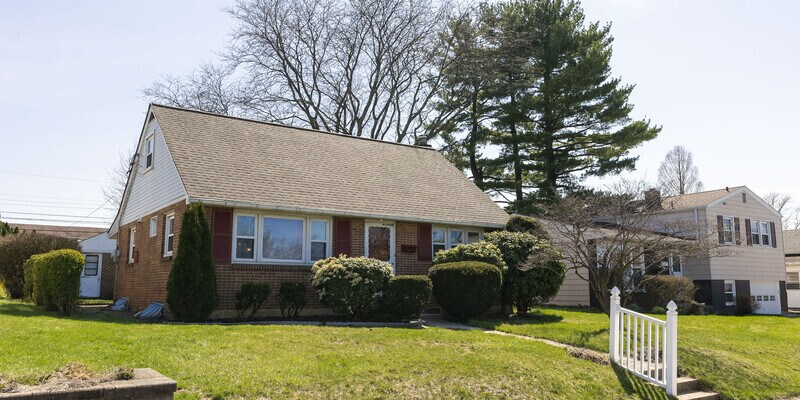 Primary Photo - 1316 E Highland St