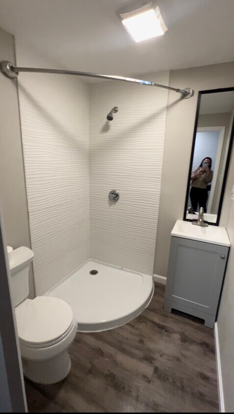 Bathroom - 272 E Haverhill St