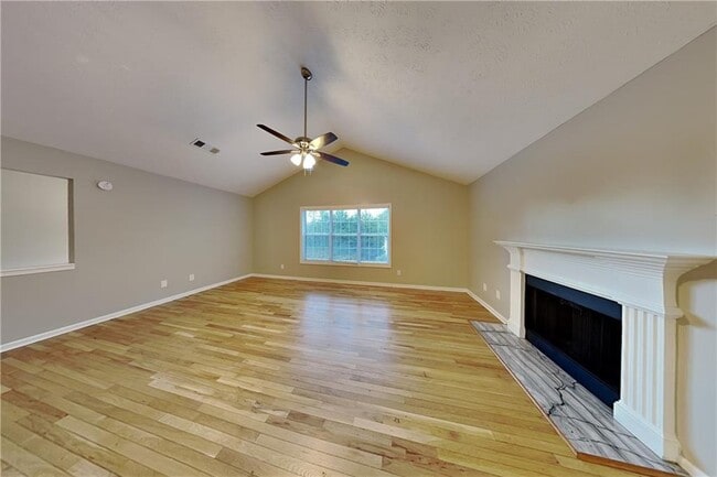 Building Photo - 5539 Hopper Dr