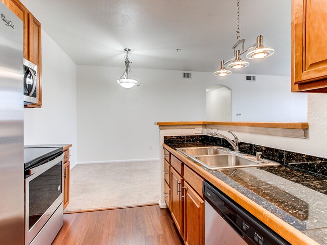 Building Photo - 2745 Blue Sky Cir