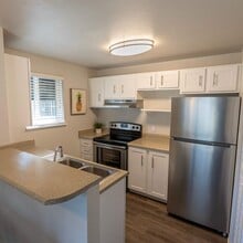 Building Photo - Riverpointe