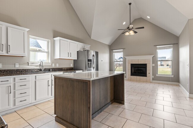 Foto del edificio - 1501 NE Dysart Woods Ln