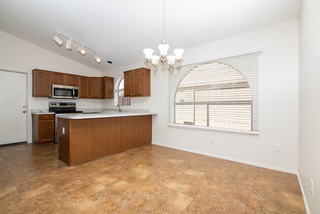 Building Photo - Move-in ready home in Gilbert!