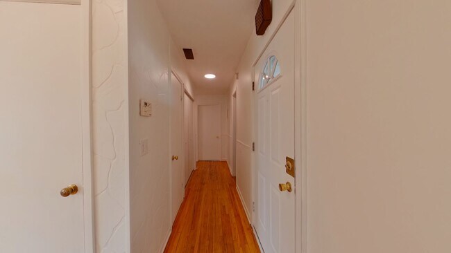 Foto del edificio - 3 Bedroom Home