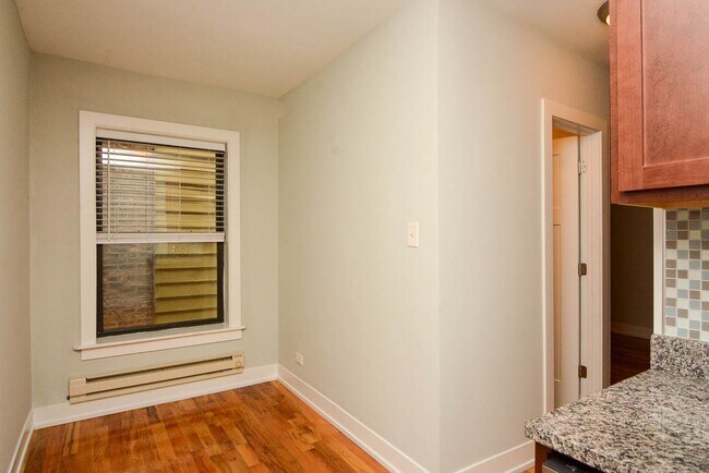 Foto del edificio - 2858 N Mildred Ave