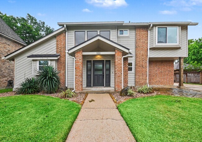 Foto del edificio - 522 Crestwood Dr