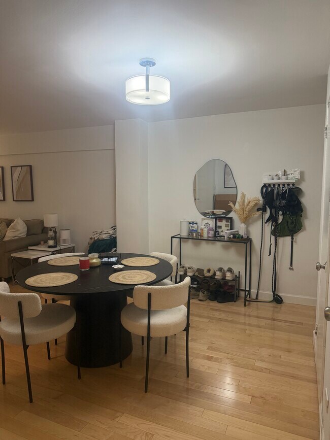 Foto del edificio - 420 E 64th St